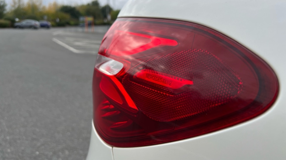 Used Mercedes-Benz GLC 2018 for sale - 76208752: Photo 40