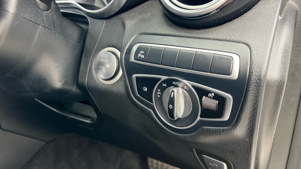 Used Mercedes-Benz GLC 2018 for sale - 76208752: Photo 55