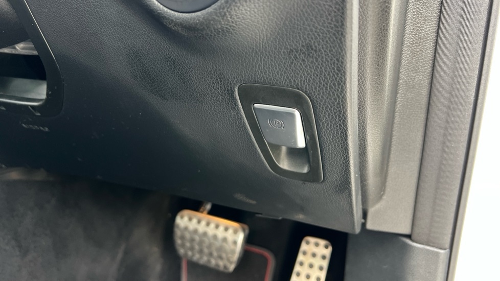 Used Mercedes-Benz GLC 2018 for sale - 76208752: Photo 56