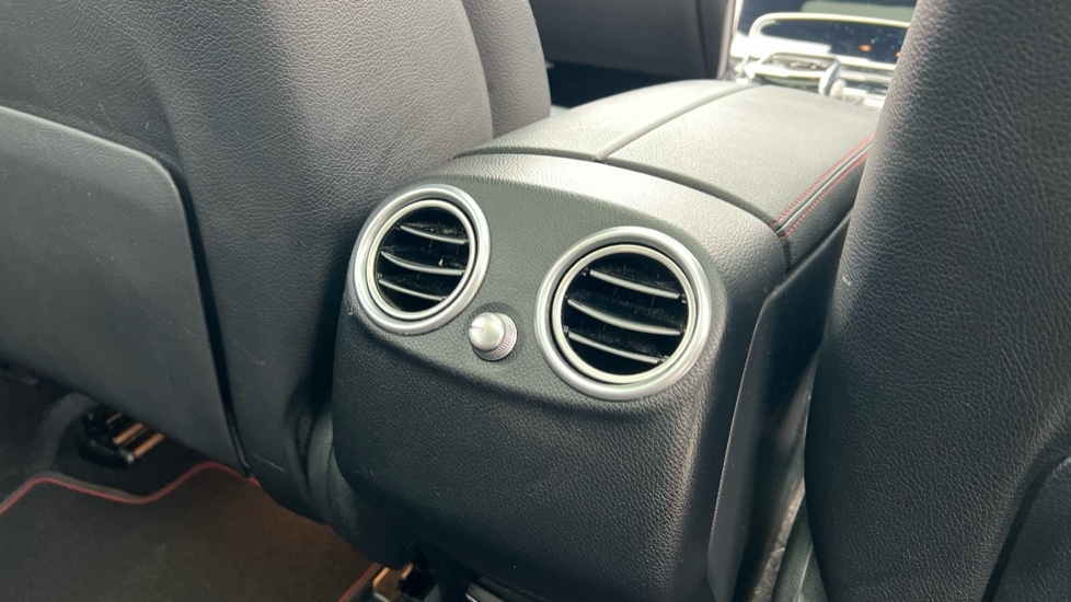 Used Mercedes-Benz GLC 2018 for sale - 76208752: Photo 57