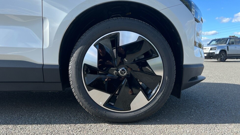 Used Volvo EX30 2025 for sale - 76145899: Photo 16