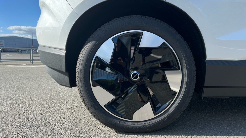 Used Volvo EX30 2025 for sale - 76145899: Photo 24