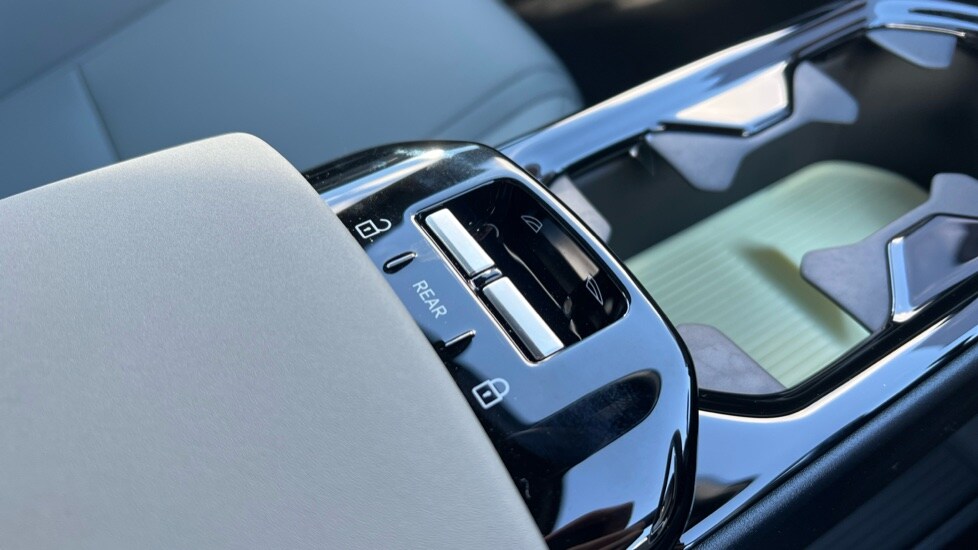 Used Volvo EX30 2025 for sale - 76145899: Photo 31