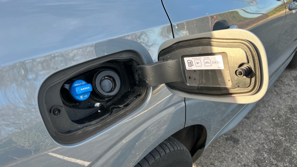 Used Volvo XC60 2023 for sale - 76851156: Photo 39