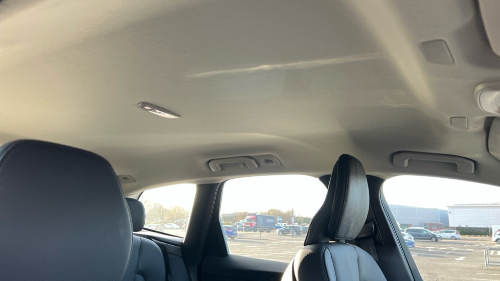 Used Volvo XC60 2023 for sale - 76851156: Photo 41