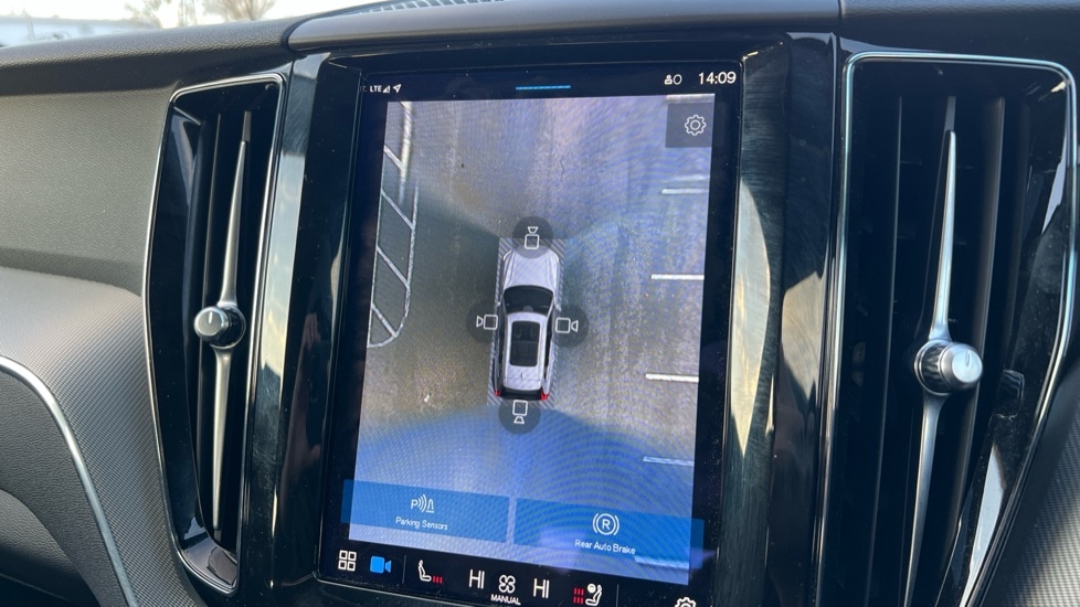 Used Volvo XC60 2023 for sale - 76851156: Photo 59