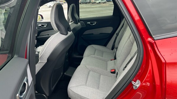 Used Volvo XC60 2022 for sale - 75672137: Photo 10