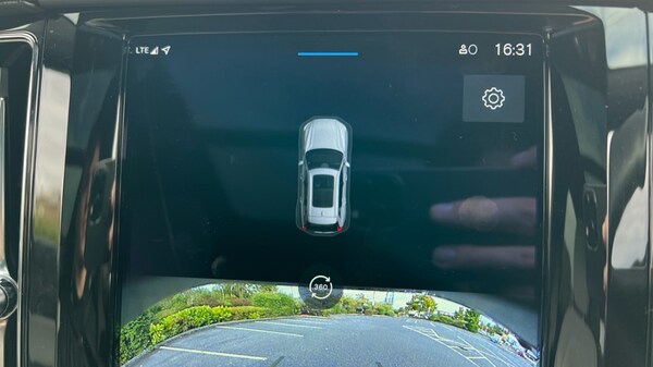 Used Volvo XC60 2022 for sale - 75672137: Photo 37