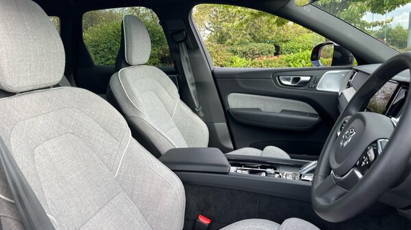 Used Volvo XC60 2022 for sale - 75672137: Photo 9