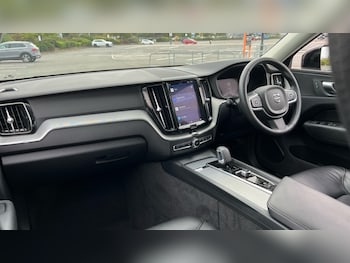 Used Volvo XC60 2023 for sale - 75972422: Photo