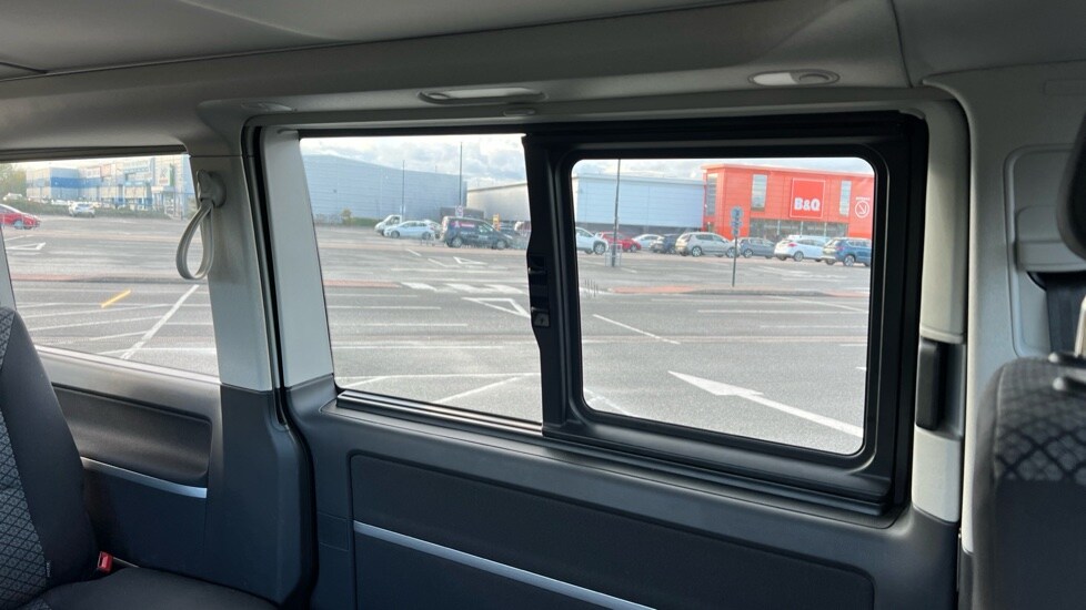 Used Volkswagen California 2024 for sale - 76332215: Photo 64