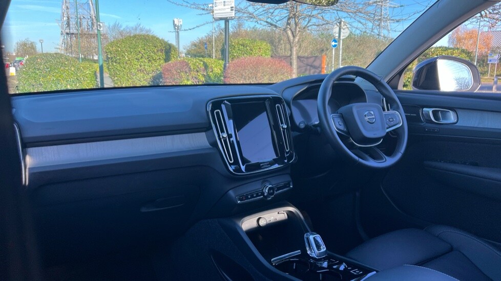 Used Volvo XC40 2024 for sale - 76514878: Photo 4