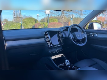 Used Volvo XC40 2024 for sale - 76514878: Photo