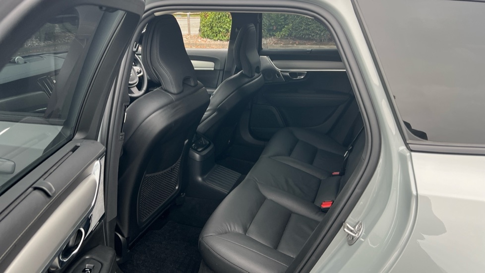 Used Volvo V90 2024 for sale - 76172413: Photo 10