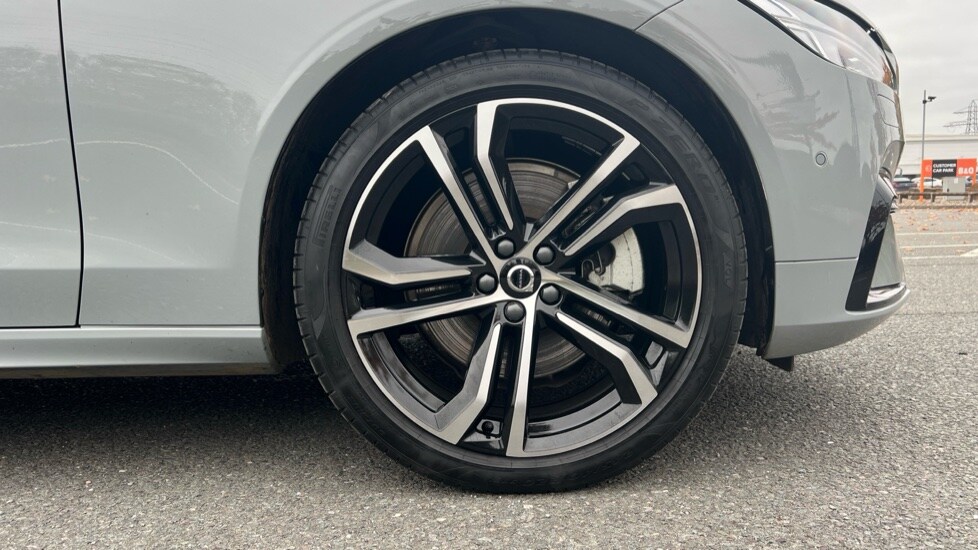 Used Volvo V90 2024 for sale - 76172413: Photo 16