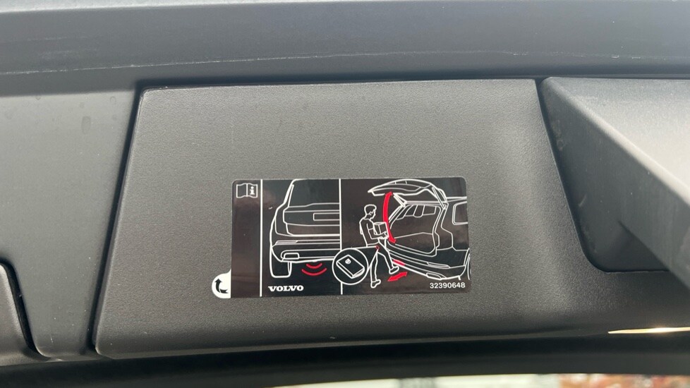 Used Volvo V90 2024 for sale - 76172413: Photo 42