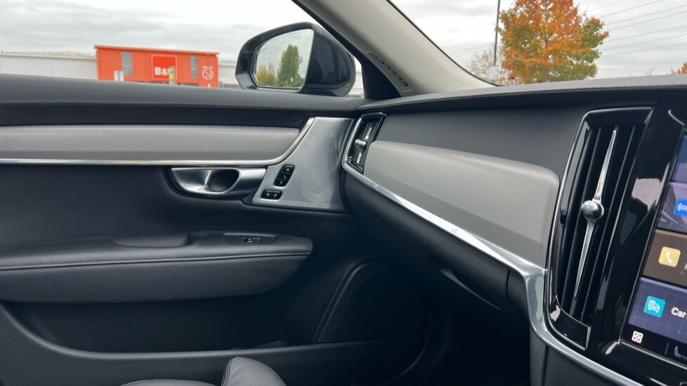 Used Volvo V90 2024 for sale - 76172413: Photo 65