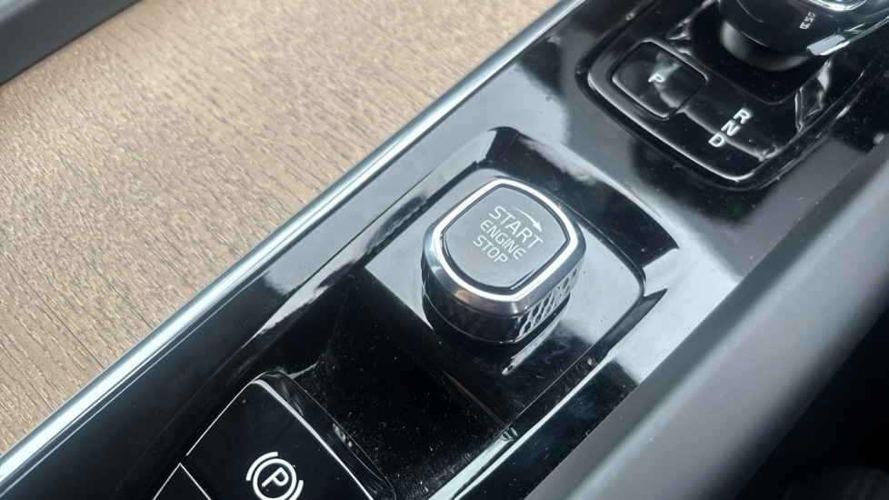 Used Volvo XC60 2025 for sale - 76709569: Photo 28