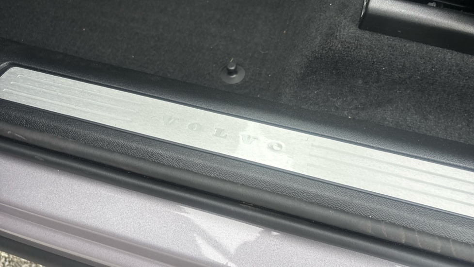 Used Volvo XC60 2025 for sale - 76709569: Photo 39