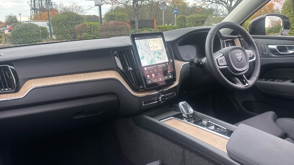 Used Volvo XC60 2025 for sale - 76709569: Photo 4