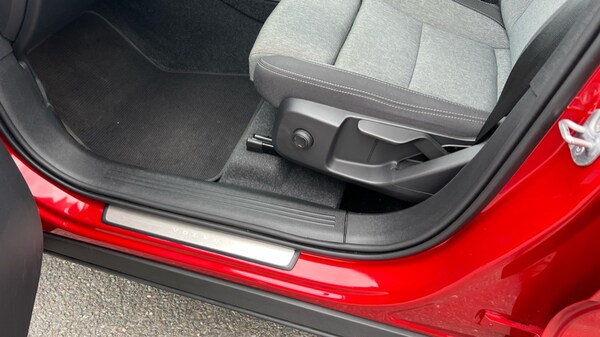 Used Volvo XC40 2023 for sale - 76297348: Photo 32