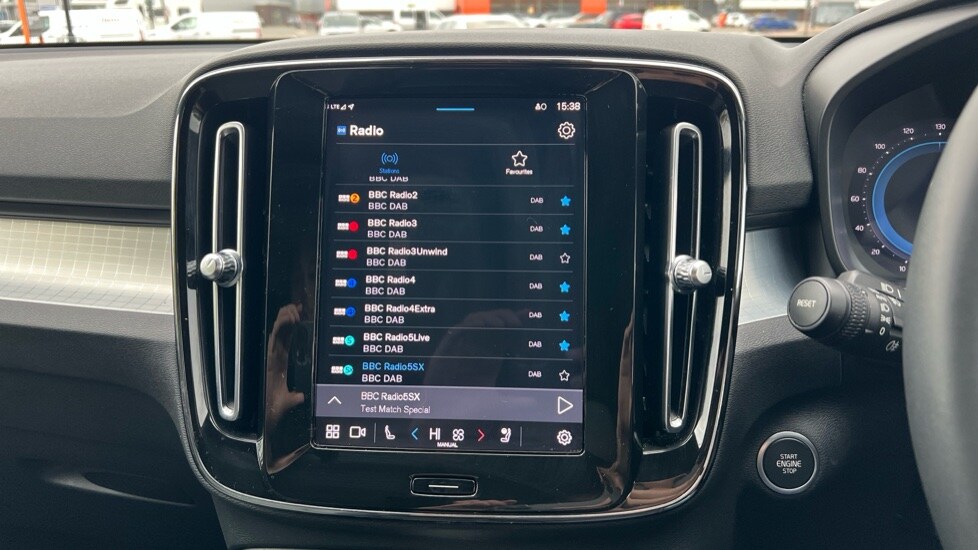 Used Volvo XC40 2023 for sale - 76297348: Photo 35