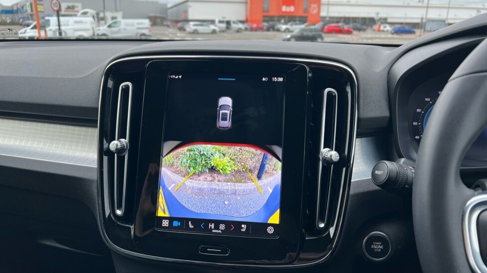 Used Volvo XC40 2023 for sale - 76297348: Photo 37