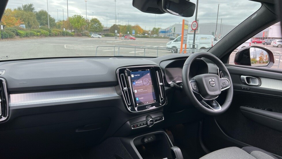 Used Volvo XC40 2023 for sale - 76297348: Photo 4