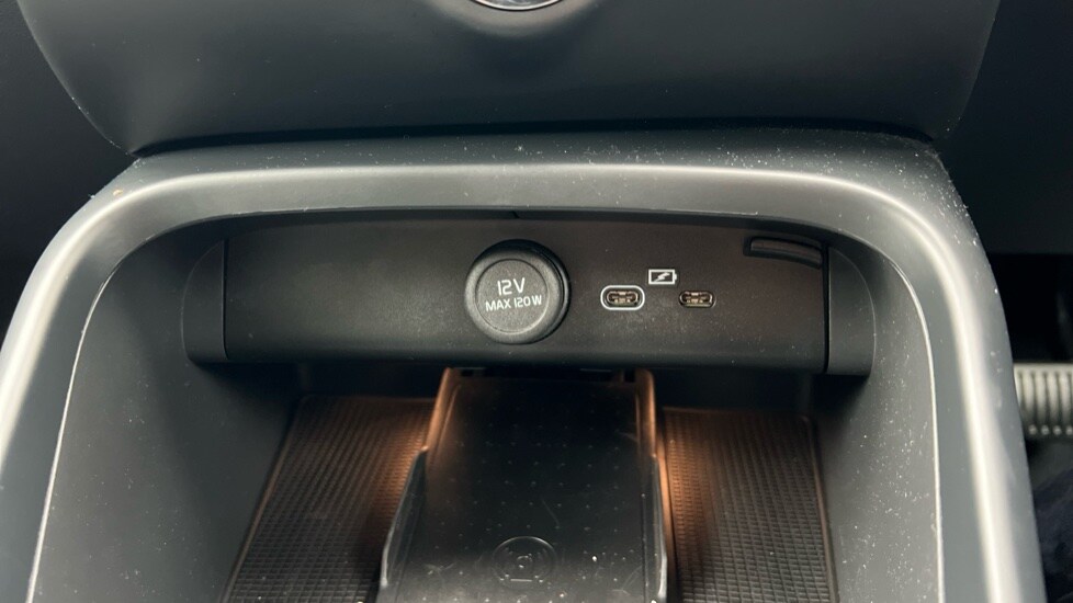 Used Volvo XC40 2023 for sale - 76297348: Photo 62