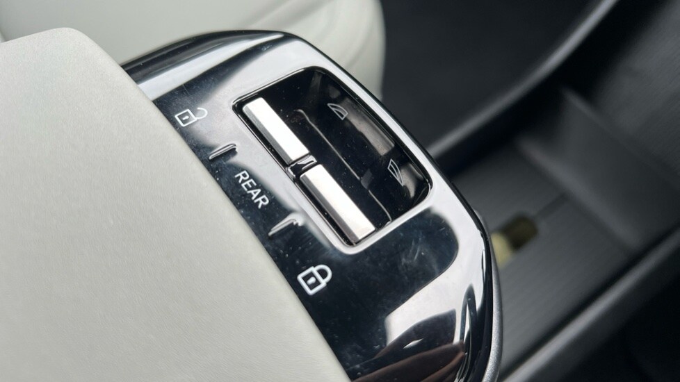 Used Volvo EX30 2025 for sale - 75514518: Photo 31