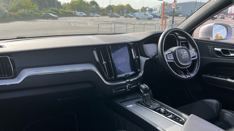 Used Volvo XC60 2019 for sale - 76066982: Photo 10