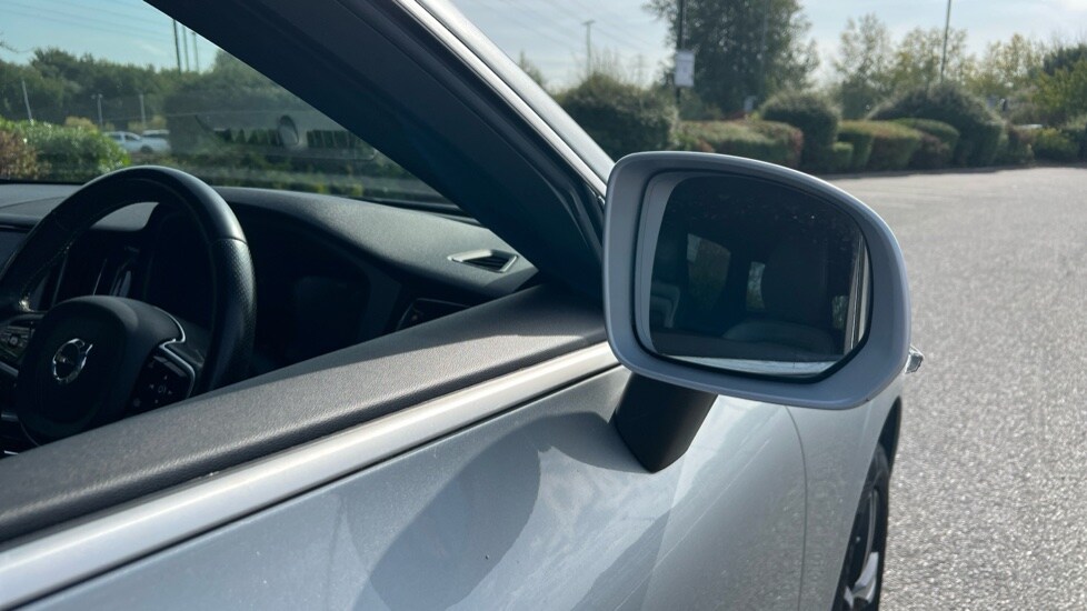Used Volvo XC60 2019 for sale - 76066982: Photo 37