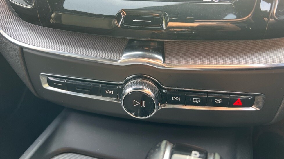 Used Volvo XC60 2019 for sale - 76066982: Photo 51