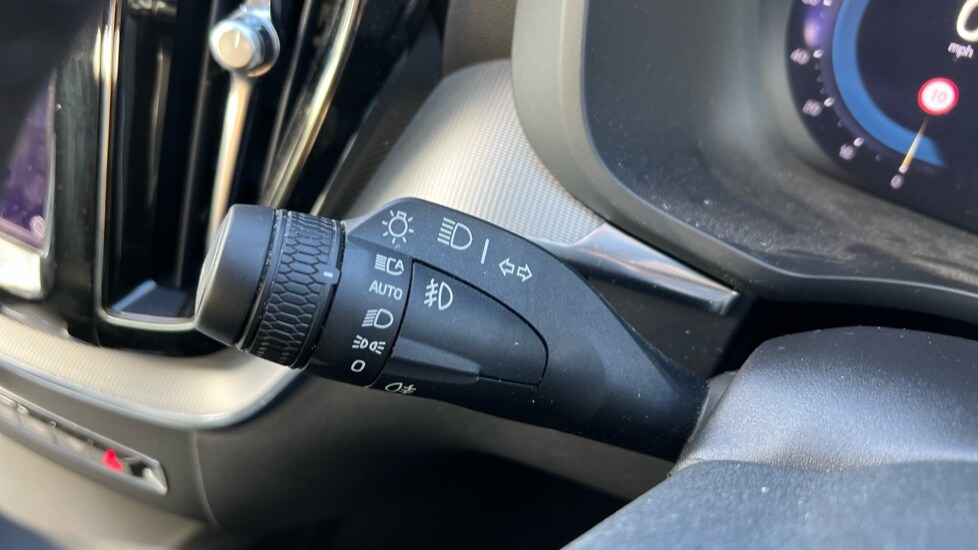 Used Volvo XC60 2023 for sale - 76954419: Photo 29