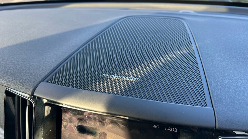 Used Volvo XC60 2023 for sale - 76954419: Photo 53