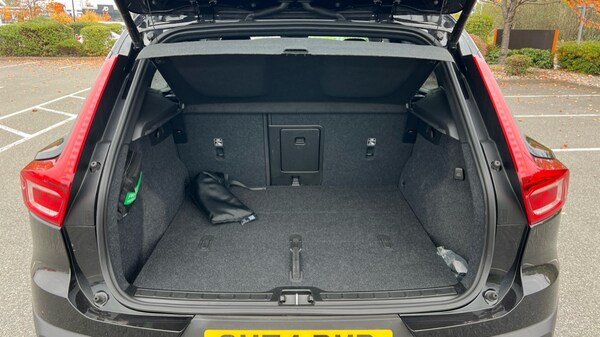 Used Volvo XC40 2024 for sale - 76244596: Photo 17