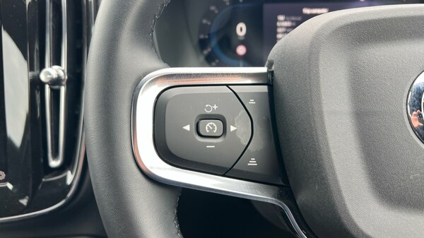 Used Volvo XC40 2024 for sale - 76244596: Photo 18