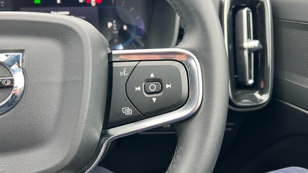 Used Volvo XC40 2024 for sale - 76244596: Photo 19