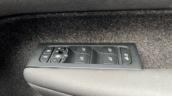 Used Volvo XC40 2024 for sale - 76244596: Photo 33