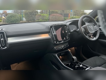 Used Volvo XC40 2025 for sale - 76874308: Photo