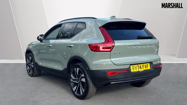 Used Volvo XC40 2025 for sale - 76176347: Photo 2