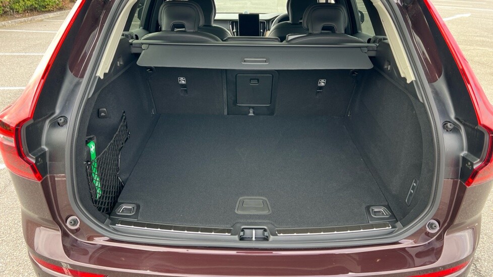 Used Volvo XC60 2025 for sale - 76217315: Photo 17