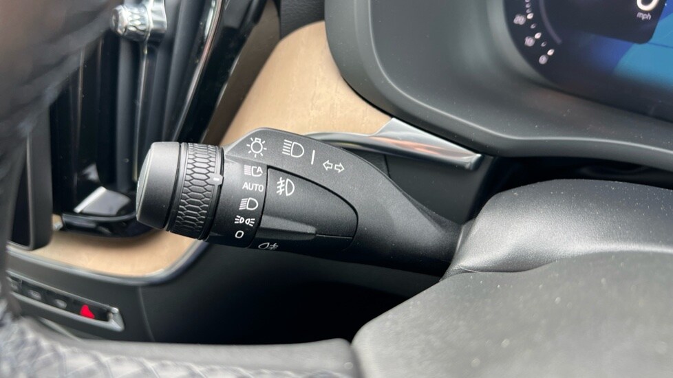 Used Volvo XC60 2025 for sale - 76217315: Photo 29