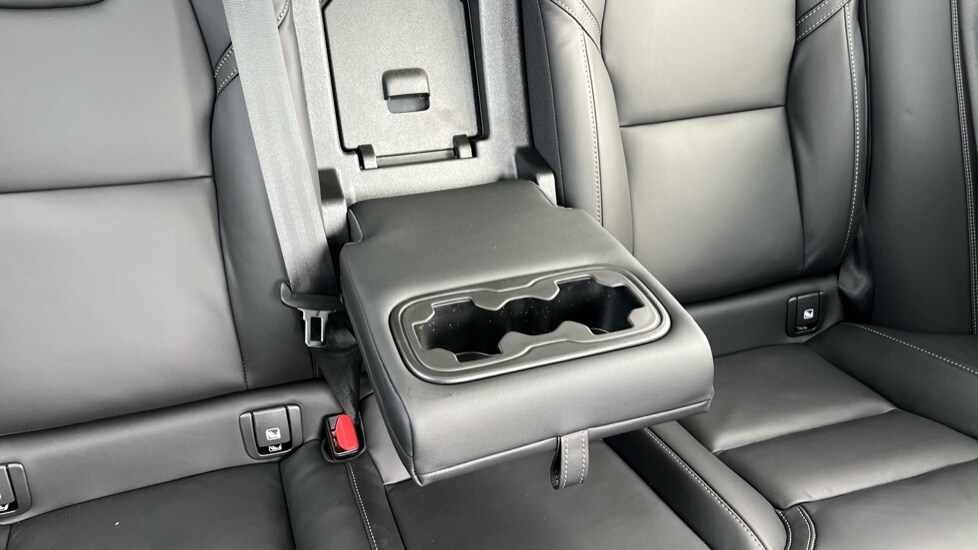 Used Volvo XC60 2025 for sale - 76217315: Photo 31