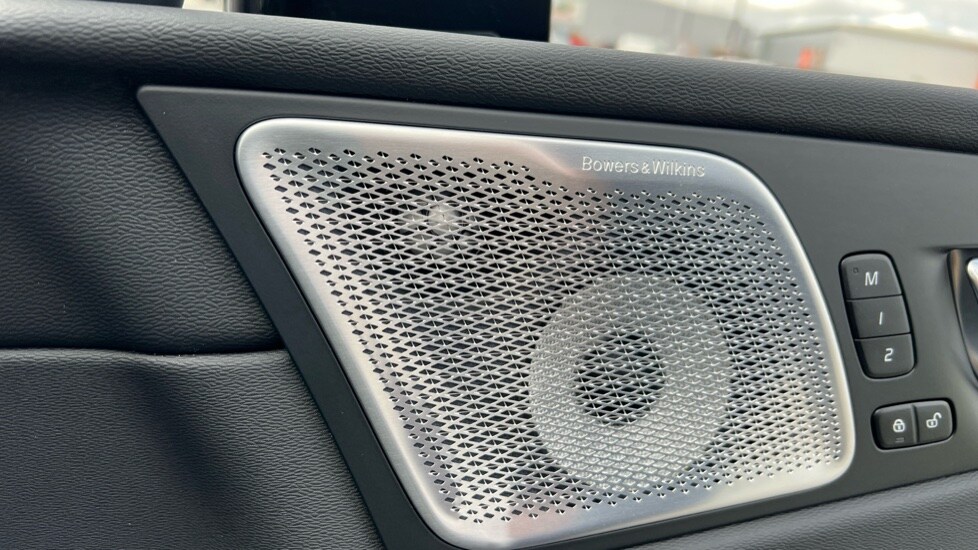 Used Volvo XC60 2025 for sale - 76217315: Photo 45