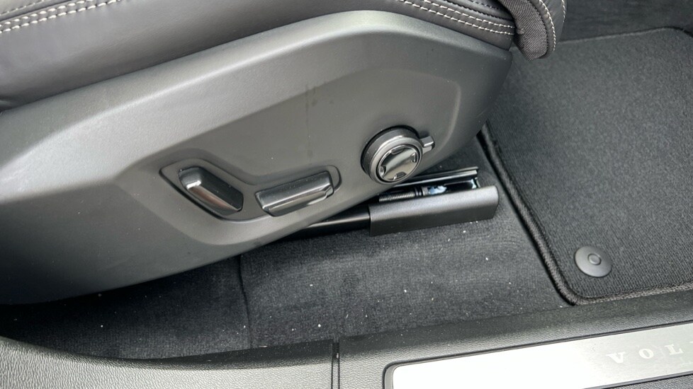 Used Volvo XC60 2025 for sale - 76217315: Photo 60