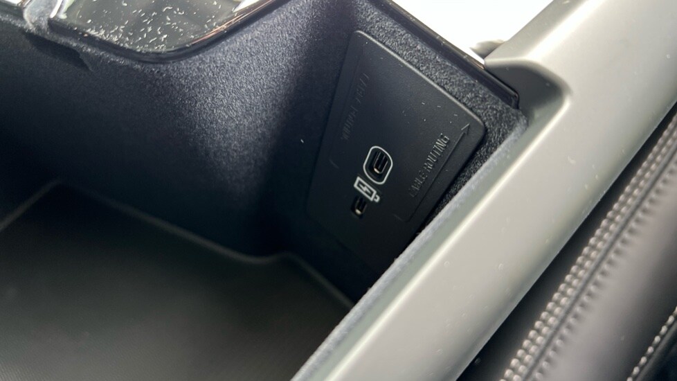 Used Volvo XC60 2025 for sale - 76217315: Photo 64