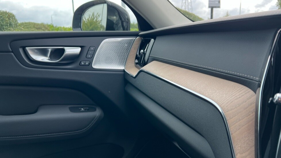 Used Volvo XC60 2025 for sale - 76217315: Photo 68