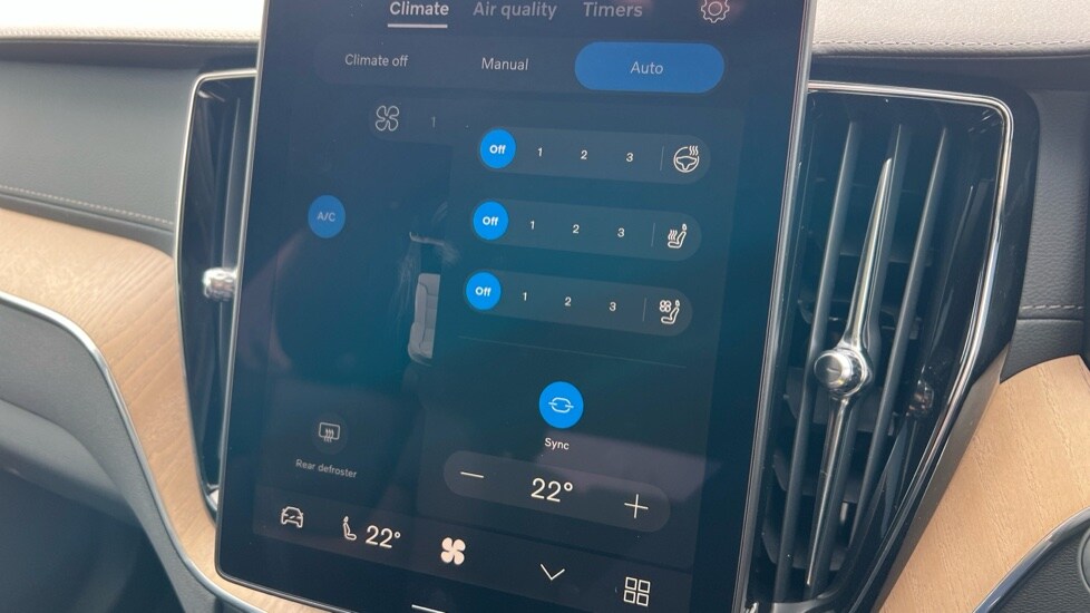 Used Volvo XC60 2025 for sale - 76217315: Photo 70