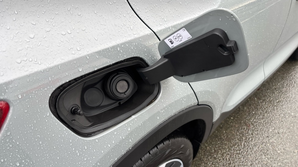 Used Volvo XC40 2025 for sale - 76901206: Photo 40